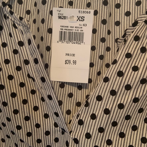 ✨HOST PICK ✨2/$25 🌺NWT MaternityBlouse w flutter sleeve - Picture 4 of 7